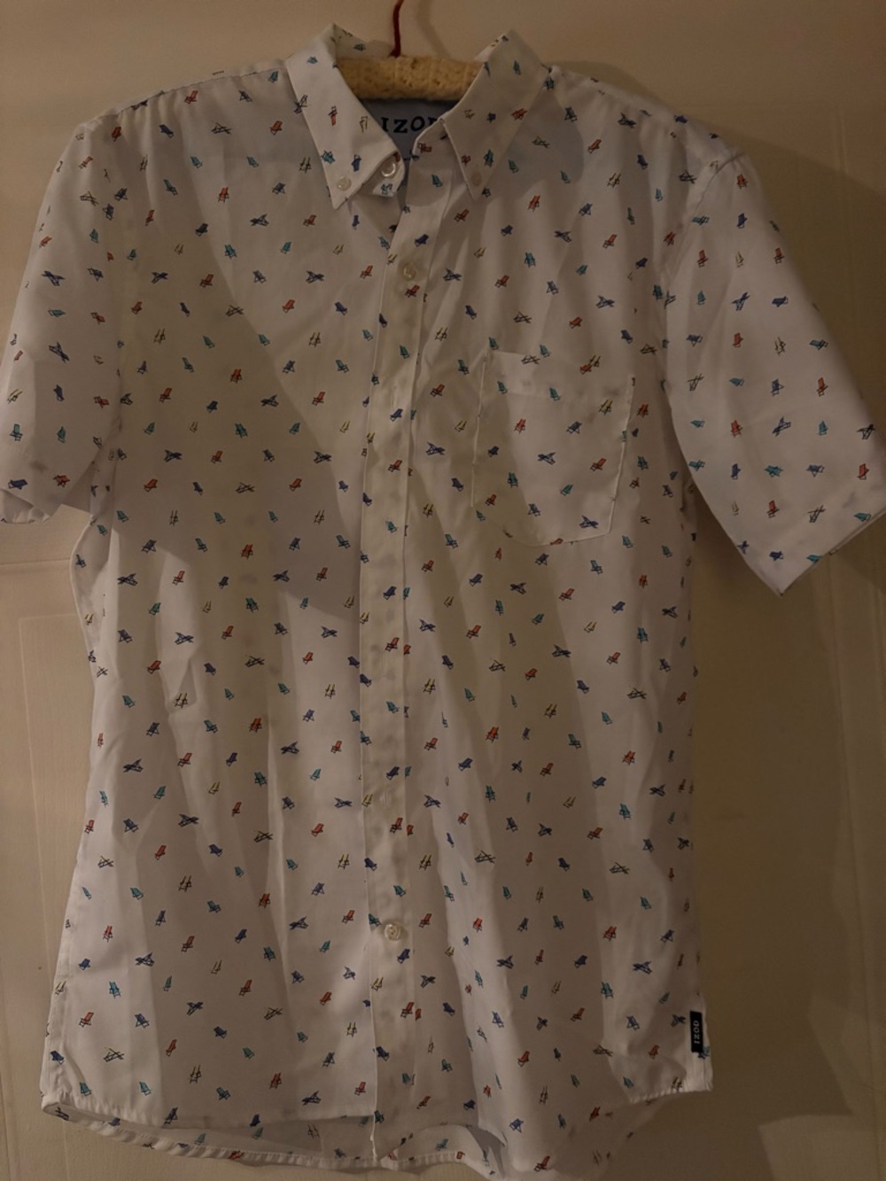 Izod White Short-Sleeve Button-Down with Multicolor Beach chairs